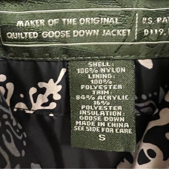 Eddie Bauer snowflake down vest with fur collar S - Picture 4 of 6